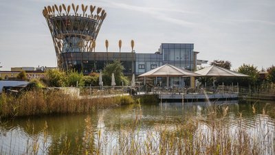 Haubiversum Aussenansicht Herbst