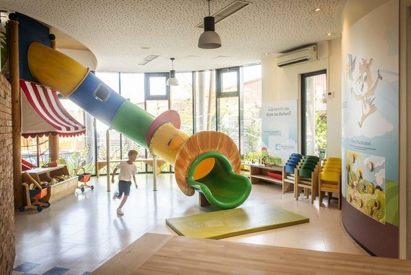 Haubiversum Indoor Spielplatz Rutsche
