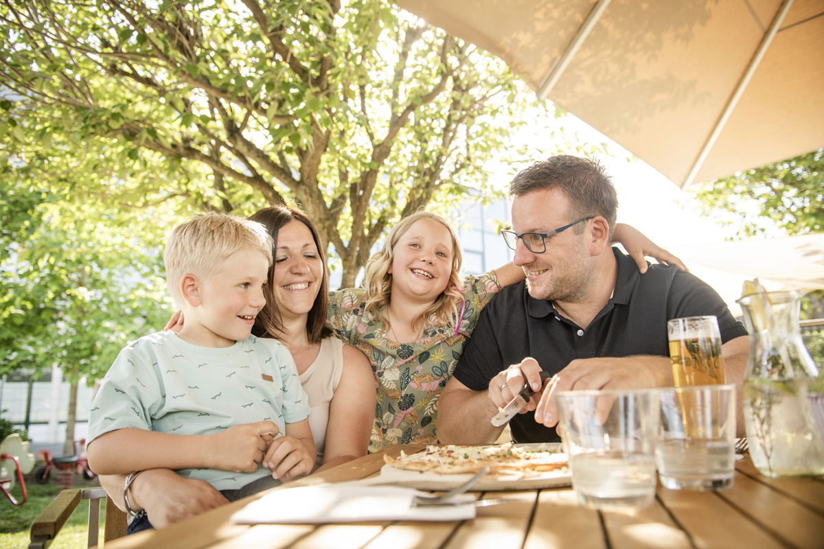 Haubiversum Terrasse am Teich